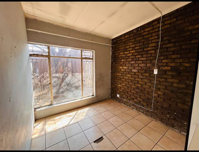 8 BEDROOM HOUSE FOR SALE IN VANDERBIJLPARK SE 7